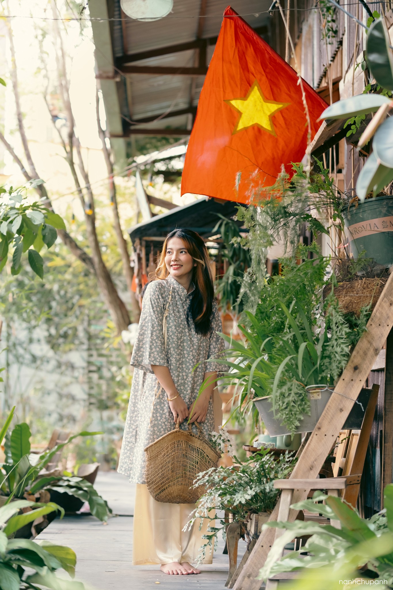 Chụp hình áo dài tại cà phê Hoa Yên Cần Thơ (by Nành Chụp Ảnh)